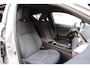 Toyota C-HR 1.8 Hybrid Style + BSM + PDC + LED