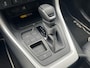 Toyota RAV4 2.5 Hybrid STYLE LEER STOEL/STUURVERW NAVI PARK-SENSOREN CAMERA APPLE/ANDROID EL-ACHTERKLEP CLIMA 18'' LM-VELGEN