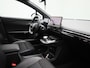 MG 4 MG4 64 kWh Luxury | LED Koplampen | Half Leder | Apple Carplay / Android Auto | Lichtmetalen Velgen | Privacy Glass |