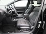 MG 4 MG4 64 kWh Luxury | LED Koplampen | Half Leder | Apple Carplay / Android Auto | Lichtmetalen Velgen | Privacy Glass |