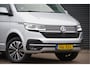Volkswagen Transporter 2.0 TDI L2 BULLI, 150PK AUT. GLASSLOOK, LED, TREKHAAK, VIRTUAL, ADAPT. CRUISE, NAVI, AIRCO, PARKEERSENSOREN, CARPLAY, NL AUTO, NAP