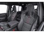 Land Rover Defender V8 | Urban XRS 1/25 | Pano | Elektrische stoelen | 23 inch velgen | Stuurverwarming | 360 camera |