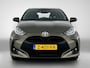 Toyota Yaris 1.5 VVT-i Dynamic 850kg trekgewicht | Apple Carplay/Android Auto | Lichtmetalen Velgen | NL-Auto | Metaallak |