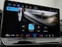 Volkswagen Golf 1.5 eTSI 150 pk DSG R-Line Edition | Panoramadak | IQ Light | Black Style | Head-up display | Sportstoelen | Stoel-/stuurverwarming | 18 inch