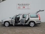 Volvo V70 2.4 AUTOMAAT ZEER NETJES DEALEROND NL-AUTO