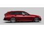 BMW 3-Serie Touring 330e M Sport Pro  - Trekhaak - Panoramadak - Elektrisch verstelbare/verwarmde stoelen - Driving Assistant Professional - Harman Kardon - Getinte Ruiten - Comfort Access - Stuurwielrand verwarmd -