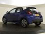 Toyota Yaris 1.5 Hybrid Bi-Tone | Parkeersensoren V+A | BLS | HUD | Navigatie