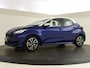 Toyota Yaris 1.5 Hybrid Bi-Tone | Parkeersensoren V+A | BLS | HUD | Navigatie
