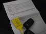 Toyota Yaris 1.5 Hybrid Bi-Tone | Parkeersensoren V+A | BLS | HUD | Navigatie