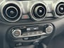 Nissan Juke N-Connecta 1.6 Hybrid 143PK Automaat Navigatie, Achteruitrijcamera, Keyless, Parkeersensoren, Cruise Control, Climate Control