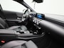Mercedes-Benz A-klasse 180 Business Solution Luxury | Panoramadak | Achteruitrijcamera | Lederen Bekleding | Sfeerverlichting | Lichtmetalen Velgen |