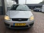 Ford C-Max Focus 1.6-16V Trend Trekhaak Hoge Zit Bj 2004 koppeling ligt er uit !! Apk 10-2026