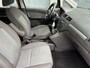 Ford C-Max Focus 1.6-16V Trend Trekhaak Hoge Zit Bj 2004 koppeling ligt er uit !! Apk 10-2026