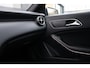 Mercedes-Benz A-klasse 180 Prestige | AMG Pakket | Navi | Airco | Half Leder | LM Velgen