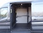 Ford Transit L2H2 350 2.0 TDCI 165pk Limited | Trekhaak | Dubbele schuifdeur | Bijrijdersstoel | Stoel - stuurwielverw. | Blis | Adaptieve cruise. | Snel leverbaar!