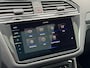 Volkswagen Tiguan 1.4 TSI eHybrid R-LINE Black Style Panodak Head-Up Leer