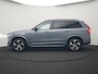 Volvo XC90 T8 Recharge AWD R-Design 7-Persoons Plug In Hybrid 394pk PHEV | Trekhaak Af Fabriek | Panodak | Head Up | Harman & Kardon | Adaptive Cruise | 360 Camera | Lederen Sportstoelen Memory & Verwarmd | Google Assistent | Apple Carplay | Blis |