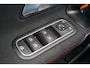 Mercedes-Benz A-klasse 180 136pk Premium Plus | 19'' Velgen | Navigatie | Sport Stuur | Stoelverwarming | Achteruitrijcamera