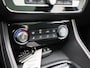 MG ZS MG EV Luxury 45 kWh | Panorama Dak | Adaptieve Cruise Controle | Achteruitrij Camera | Apple Carplay / Android Auto |