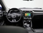 MG ZS MG EV Luxury 45 kWh | Panorama Dak | Adaptieve Cruise Controle | Achteruitrij Camera | Apple Carplay / Android Auto |