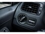 Volkswagen Polo 1.2 TSI Highline | Cruise control | Stoelverwarming | Parkeer hulp | Airco | Navigatie |