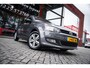 Volkswagen Polo 1.2 TSI Highline | Cruise control | Stoelverwarming | Parkeer hulp | Airco | Navigatie |