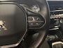 Peugeot 208 1.2 PureTech Allure AIRCO NAVIGATIE APPLE CARPLAY/ANDROID AUTO CRUISE CONTROL ACHTERRUIT RIJ CAMERA PARKEERSENSOREN RONDOM TREKHAAK ZEER NETTE AUTO