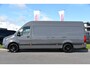 Mercedes-Benz Sprinter 319 V6 3.0 CDI L3H2 PB Edition Full Options! Adaptieve Cruise, 360 Camera, 10,5'' Mbux, Luchtvering, LED, 3500kg Trekhaak, Automaat, Stoelverwarming, Sensoren, Uniek!
