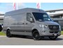 Mercedes-Benz Sprinter 319 V6 3.0 CDI L3H2 PB Edition Full Options! Adaptieve Cruise, 360 Camera, 10,5'' Mbux, Luchtvering, LED, 3500kg Trekhaak, Automaat, Stoelverwarming, Sensoren, Uniek!