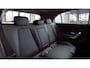 Mercedes-Benz A-klasse 180 Business Solution Luxury | Panoramadak | Memory | Multibeam | Keyless | Distronic |