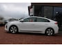 Hyundai Ioniq EV *Comfort* | SOH 99.9% | Carplay | Adaptive Cruise & Climate Control | Camera | PDC | Navigatie | Bluetooth |