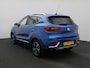 MG ZS EV Luxury 45 kWh | Automaat | Panoramadak | Leder | Navigatie | Airco | Achteruitrijcamera | Apple Carplay / Android Auto | Stoelverwarming | Lichtmetalen Velgen |