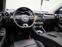 MG ZS EV Luxury 45 kWh | Automaat | Panoramadak | Leder | Navigatie | Airco | Achteruitrijcamera | Apple Carplay / Android Auto | Stoelverwarming | Lichtmetalen Velgen |