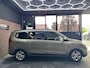 Dacia Lodgy 1.2 TCe Prestige 5p. Airco navi Cruise trekhaak bluetooth Zeer mooie auto!!