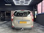Dacia Lodgy 1.2 TCe Prestige 5p. Airco navi Cruise trekhaak bluetooth Zeer mooie auto!!