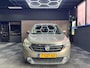 Dacia Lodgy 1.2 TCe Prestige 5p. Airco navi Cruise trekhaak bluetooth Zeer mooie auto!!