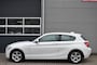 BMW 1-Serie 114I 3DRS. UPGRADE ED. / NAVI / LEDER / SPORTSTOELEN / 1e EIGENAAR