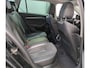 Skoda Octavia Combi 1.0 e-TSI Automaat Business Edition Plus Navigatie Panoramadak Trekhaak Camera Carplay Keyless Stoel + Stuur verwarming 18 Inch Velgen Getint Glas NL Auto Alcantara 1/2 Leder NL Auto 1e Eigenaar