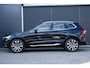Volvo XC60 T8 Plug-in hybrid AWD Ultra Bright Head Up Display | BLIS | Adaptieve Cruise Control | Sportleder | 21 inch Lichtmetalen velgen | Standkachel | Google infotainment |