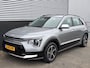 Kia Niro 1.6 GDi Hybrid DynamicLine Trekhaak 13-polig, adaptieve cruise control, navigatie Apple CarPlay/Android Auto, parkeersensoren v&a, achteruitrij camera