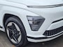 Hyundai Kona Electric Comfort Smart 65.4 kWh / 100% SOH / Allseason banden / Navigatie / Camera / Android Auto / Apple Carplay / Stuur- en stoelverwarming /