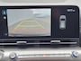 Hyundai Kona Electric Comfort Smart 65.4 kWh / 100% SOH / Allseason banden / Navigatie / Camera / Android Auto / Apple Carplay / Stuur- en stoelverwarming /
