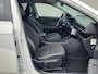 Hyundai Kona Electric Comfort Smart 65.4 kWh / 100% SOH / Allseason banden / Navigatie / Camera / Android Auto / Apple Carplay / Stuur- en stoelverwarming /