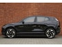 Volvo EX30 Single Motor Extended Range Plus |  Incl. Volvo Verlengde garantie | Adaptieve Cruise Control | Pilot Assist | Harman/Kardon Audiosysteem | Parkeersensoren voor en achter | Parkeercamera achter | 20" Lichtmetalen velgen |