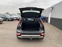 Kia Niro 1.6 GDi Hybrid DynamicLine Trekhaak 13-polig, navigatie Apple CarPlay/Android Auto, parkeersensoren voor & achter, achteruitrij camera