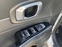 Kia Sorento 1.6 T-GDI Hybrid 2WD DynamicPlusLine 7p. Auto bomvol luxe! Panoramisch schuif-/kanteldak, 7 zitplaatsen, navigatie, Apple CarPlay/Android Auto, stoelen verwarmd, dodehoek detectie