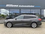 Ford Focus Wagon 1.0 EcoBoost Hybrid Vignale Trekhaak Wegklapbaar , Schuifkantedak , Leder