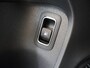 Mercedes-Benz A-klasse 250 e Star Edition AMG Line | Panoramaschuifdak | Nightpakket | Sfeerverlichting | MULTIBEAM LED | Stoelverwarming | Dodehoekassistent |