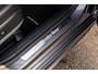 Mercedes-Benz B-klasse 180 Premium Plus AMG-Line I Panoramadak I Trekhaak I 360 Camera I Burmester I Sfeerverlichting I Led