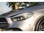 Mercedes-Benz B-klasse 180 Premium Plus AMG-Line I Panoramadak I Trekhaak I 360 Camera I Burmester I Sfeerverlichting I Led